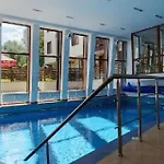 To Door At Mountain View 1br バンスコ