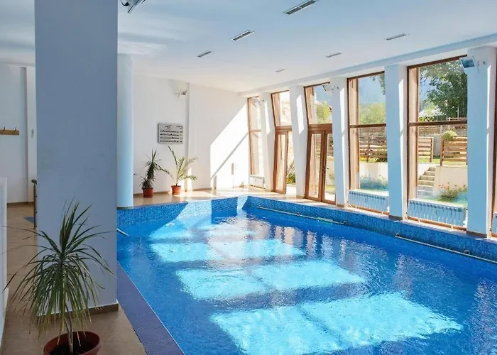 To Door At Mountain View 1br